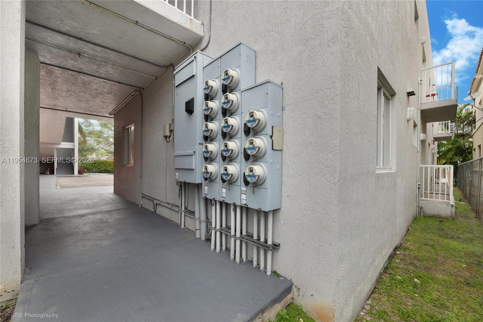 750 SW 2nd St, Miami FL 33130