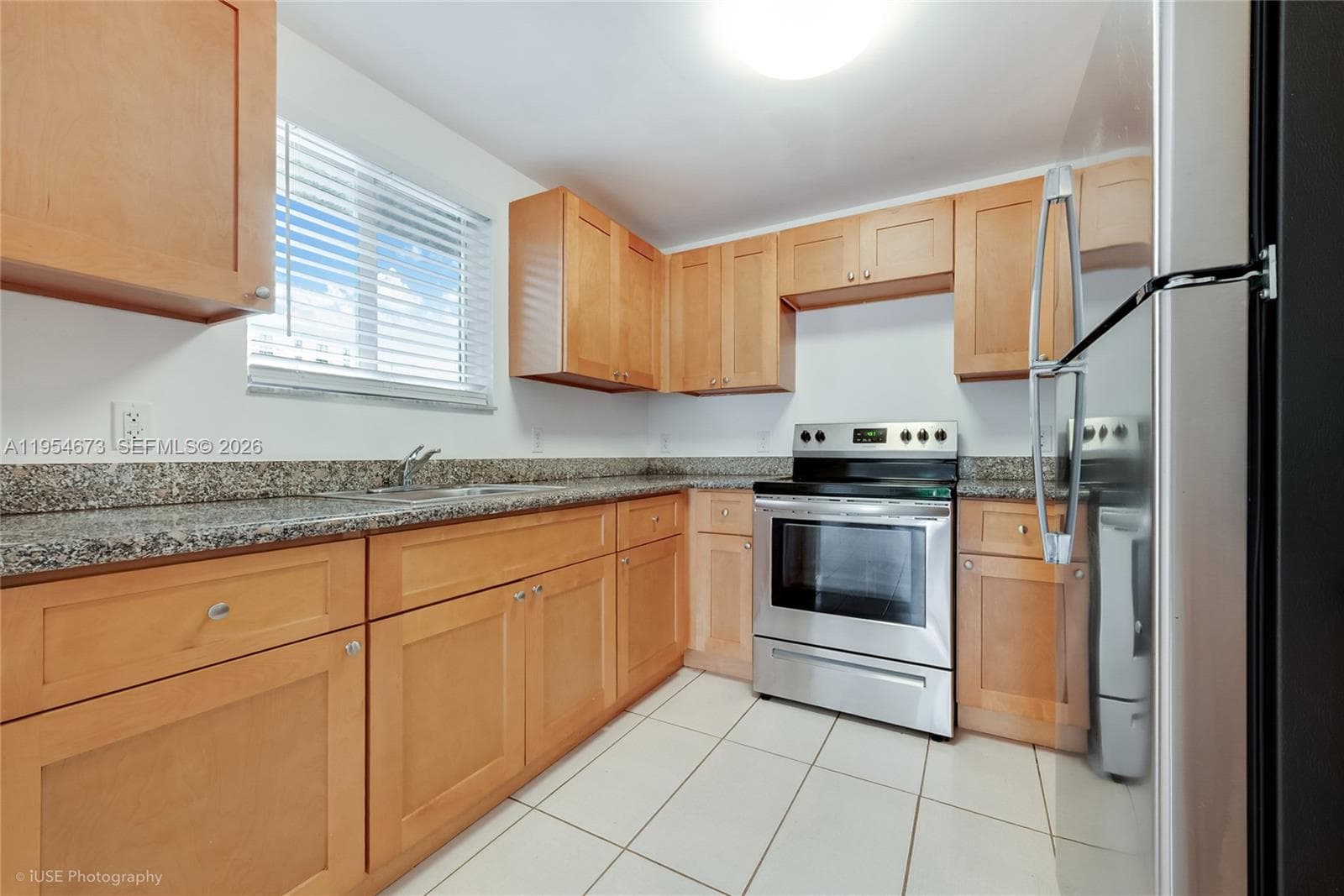 750 SW 2nd St, Miami FL 33130