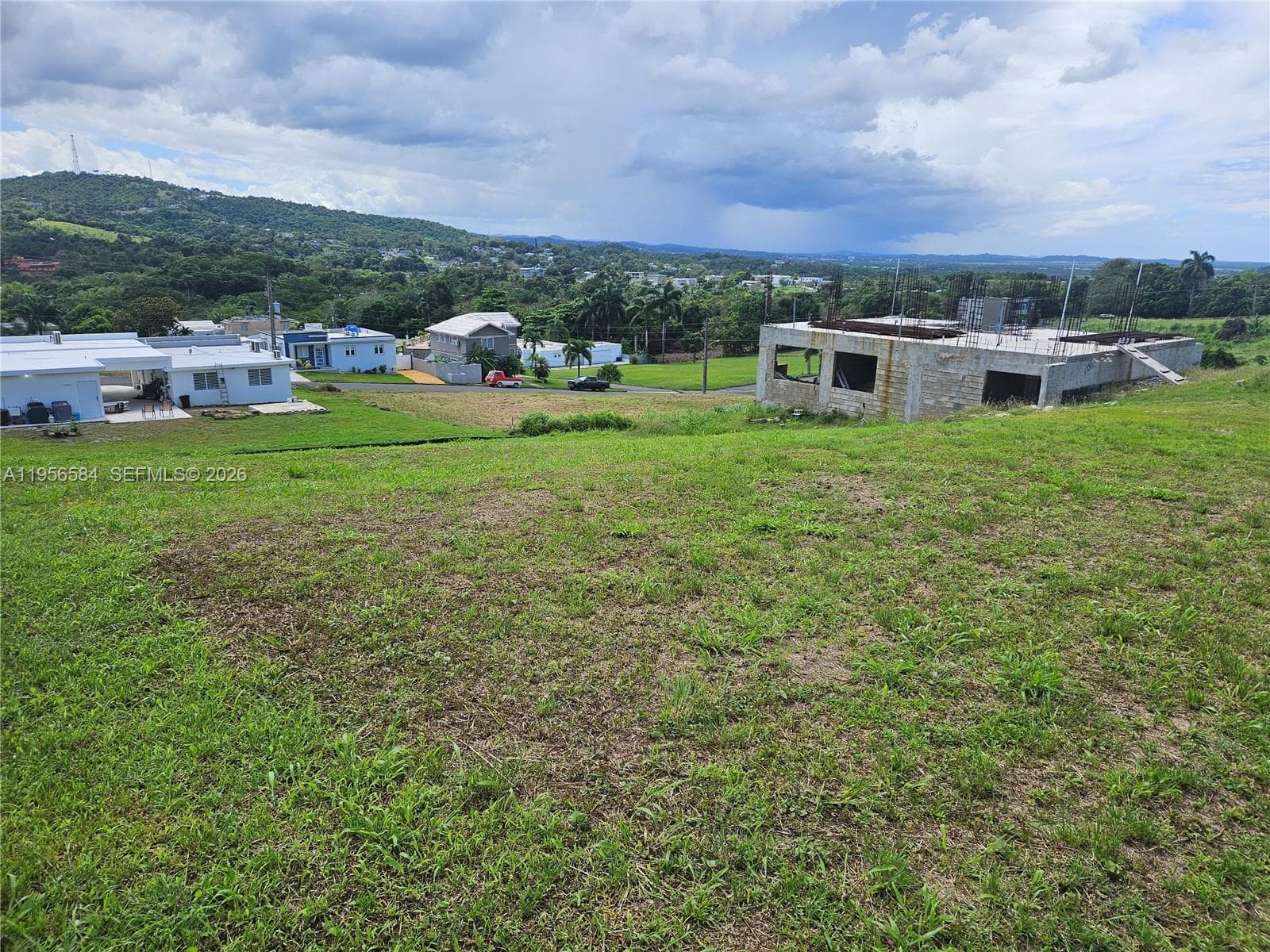 URB MIRADOR DE PALMER . SOLAR 41 RIO GRANDE, PR 00745