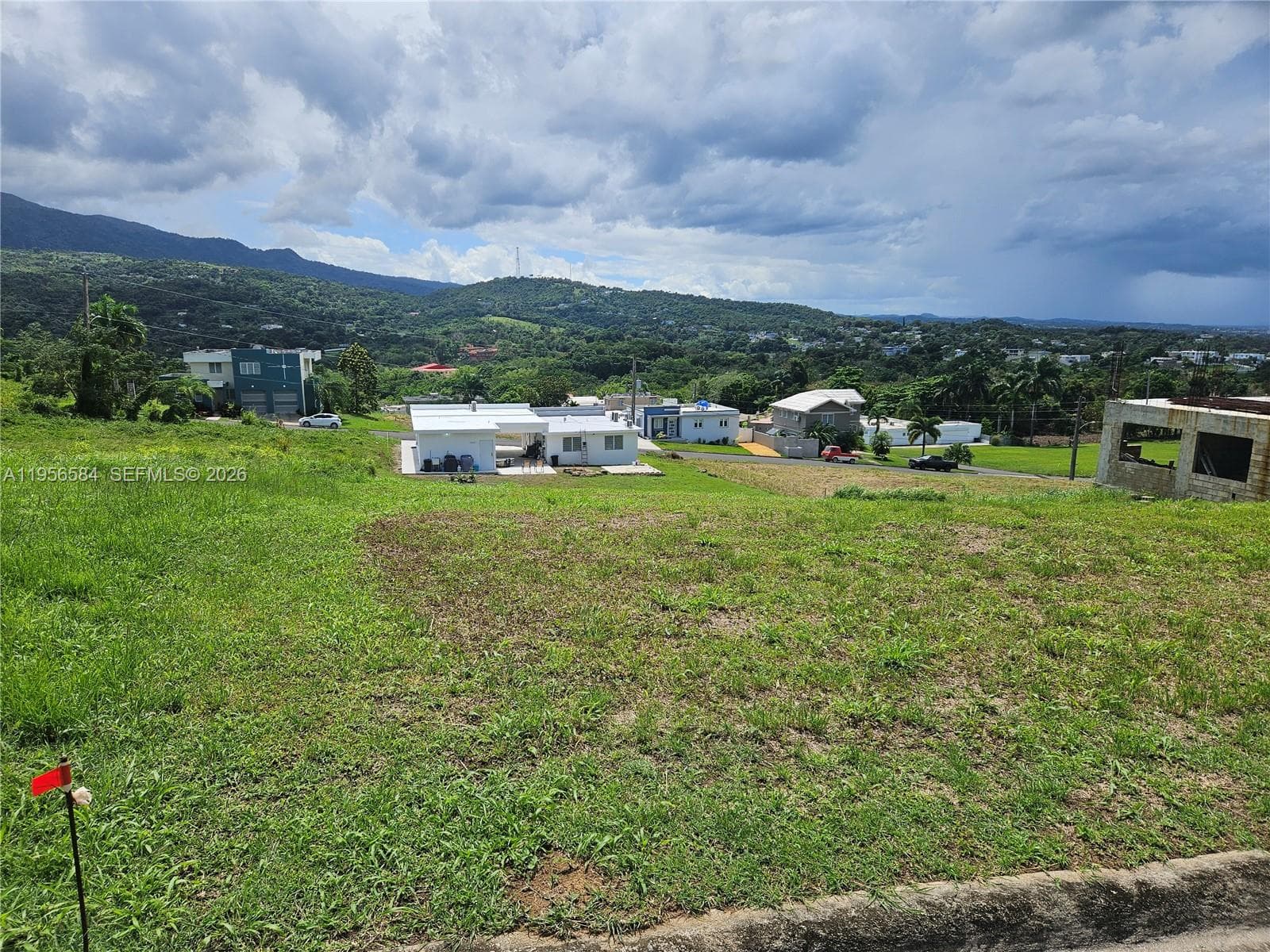 URB MIRADOR DE PALMER . SOLAR 41 RIO GRANDE, PR 00745