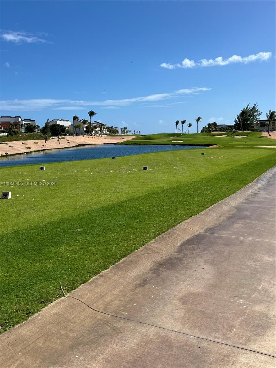 2300 Juanillo Beach, FL