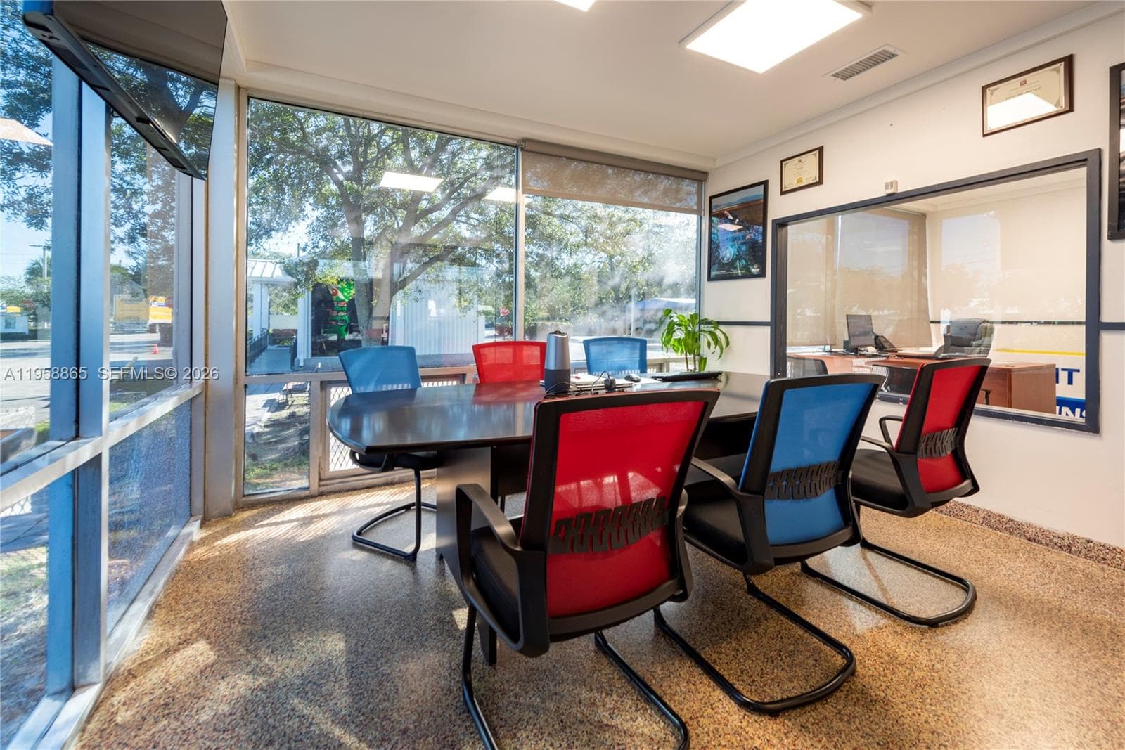 2980 W Oakland Park Blvd, Oakland Park FL 33311