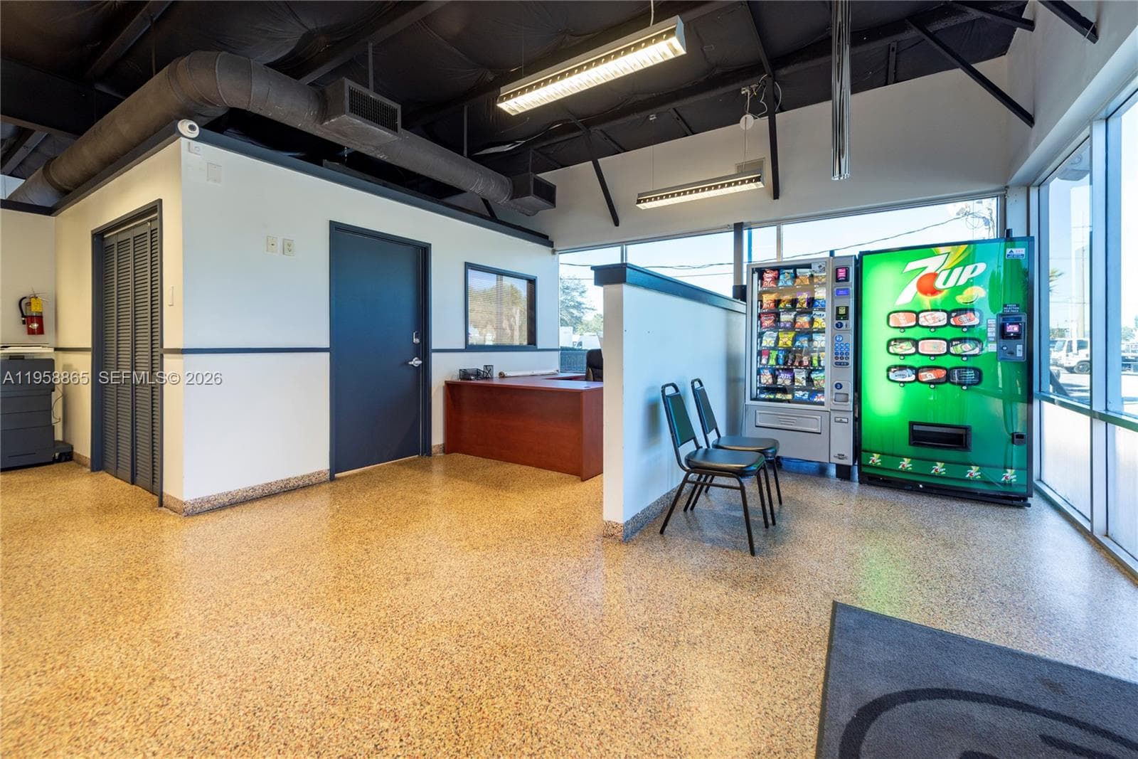 2980 W Oakland Park Blvd, Oakland Park FL 33311
