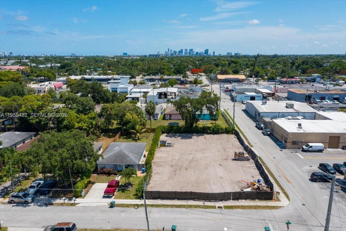 3210 NE 3rd Ave, Oakland Park FL 33334