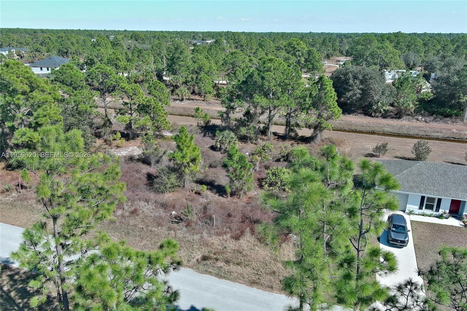 943 FOXDALE AVE, Lehigh Acres FL 33974