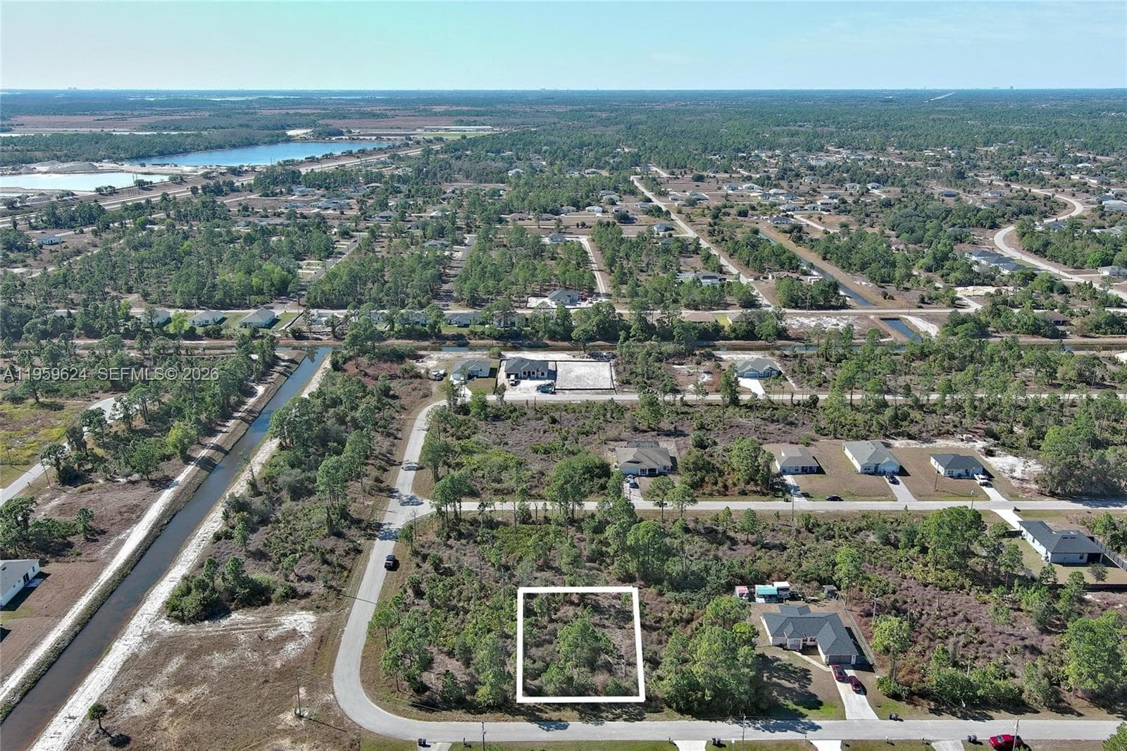 1053 Fayette Ave, Lehigh Acres FL 33974