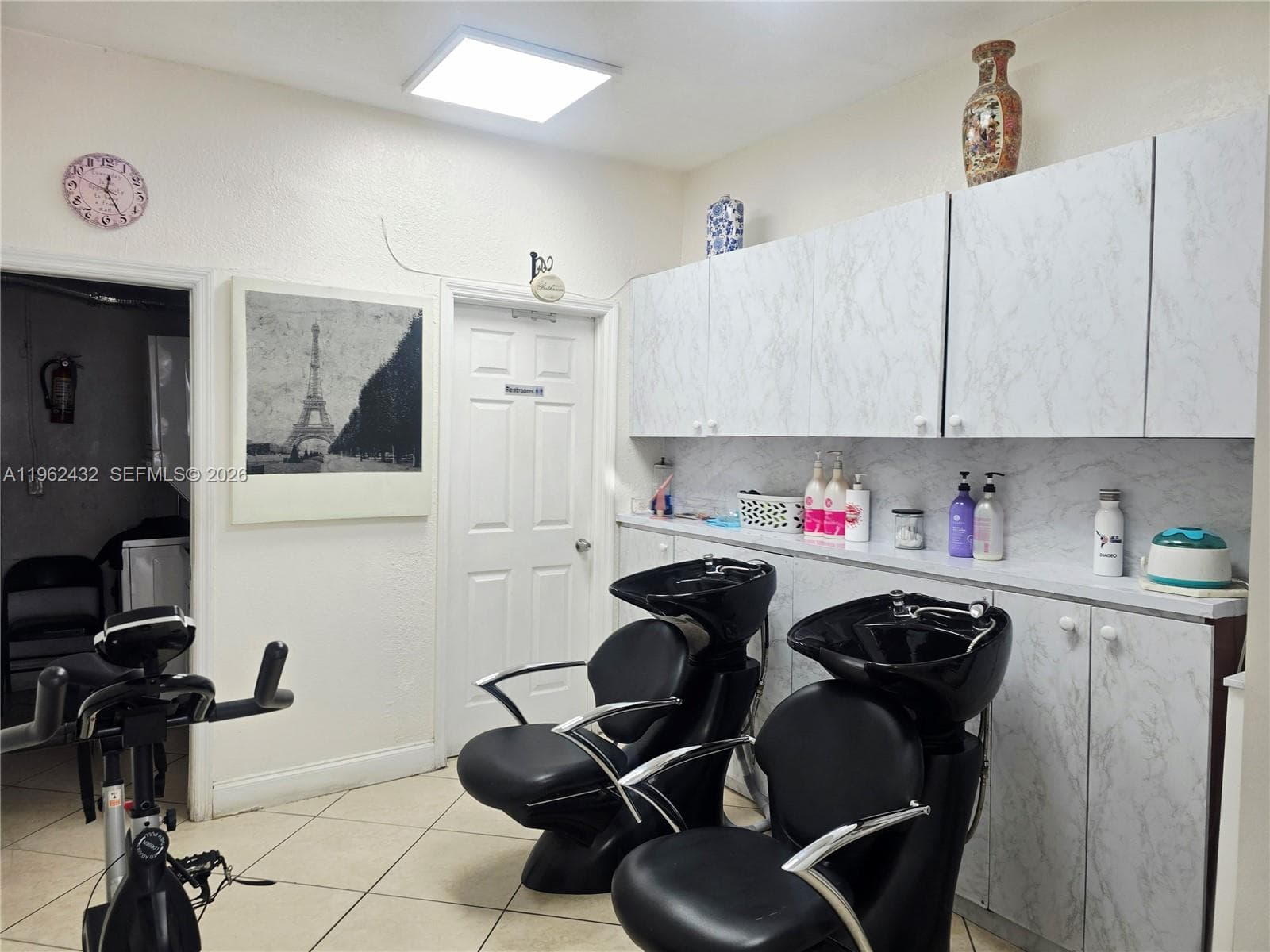 Private shampoo stations