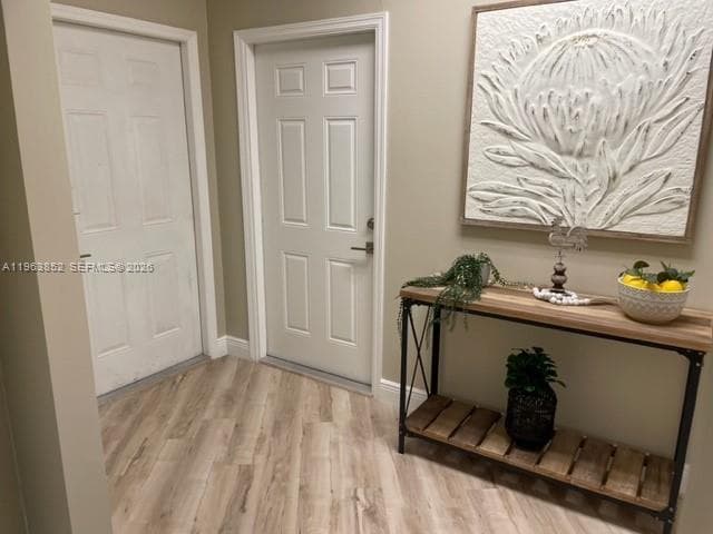 45 Curtiss Pkwy, Miami Springs FL 33166
