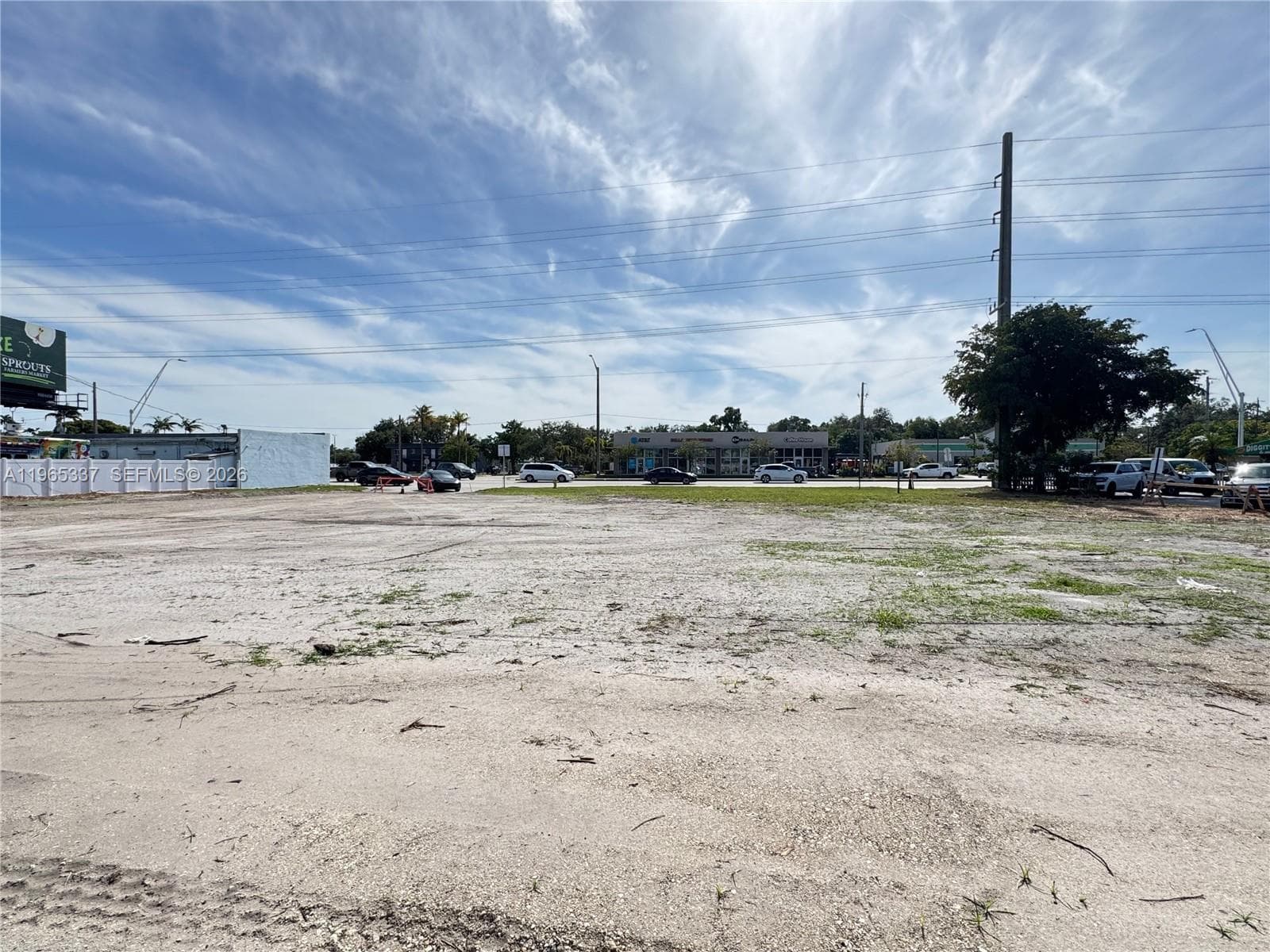 2621 Griffin Rd, Dania Beach FL 33312