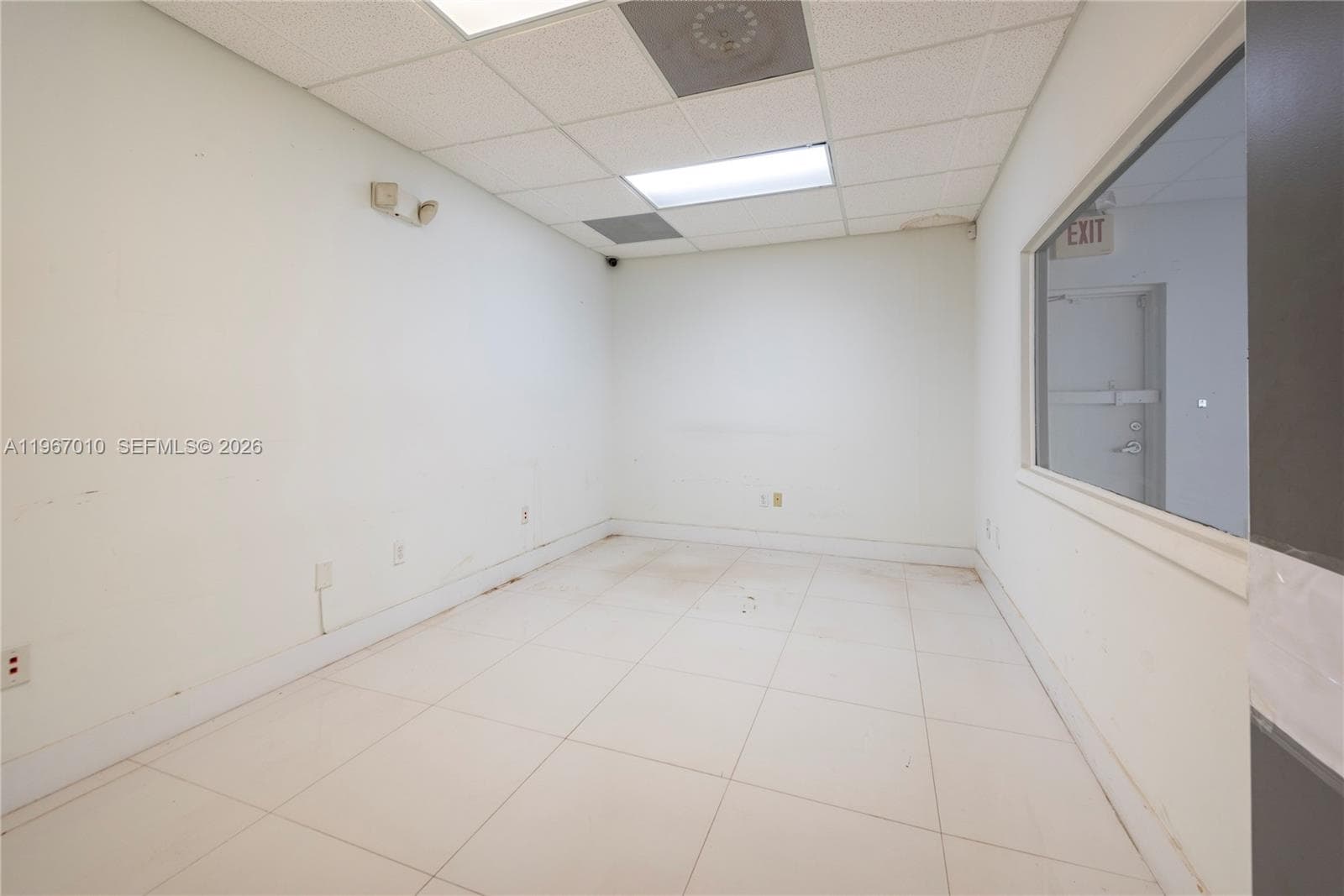 1920-1936 Stirling Rd, Dania Beach FL 33004
