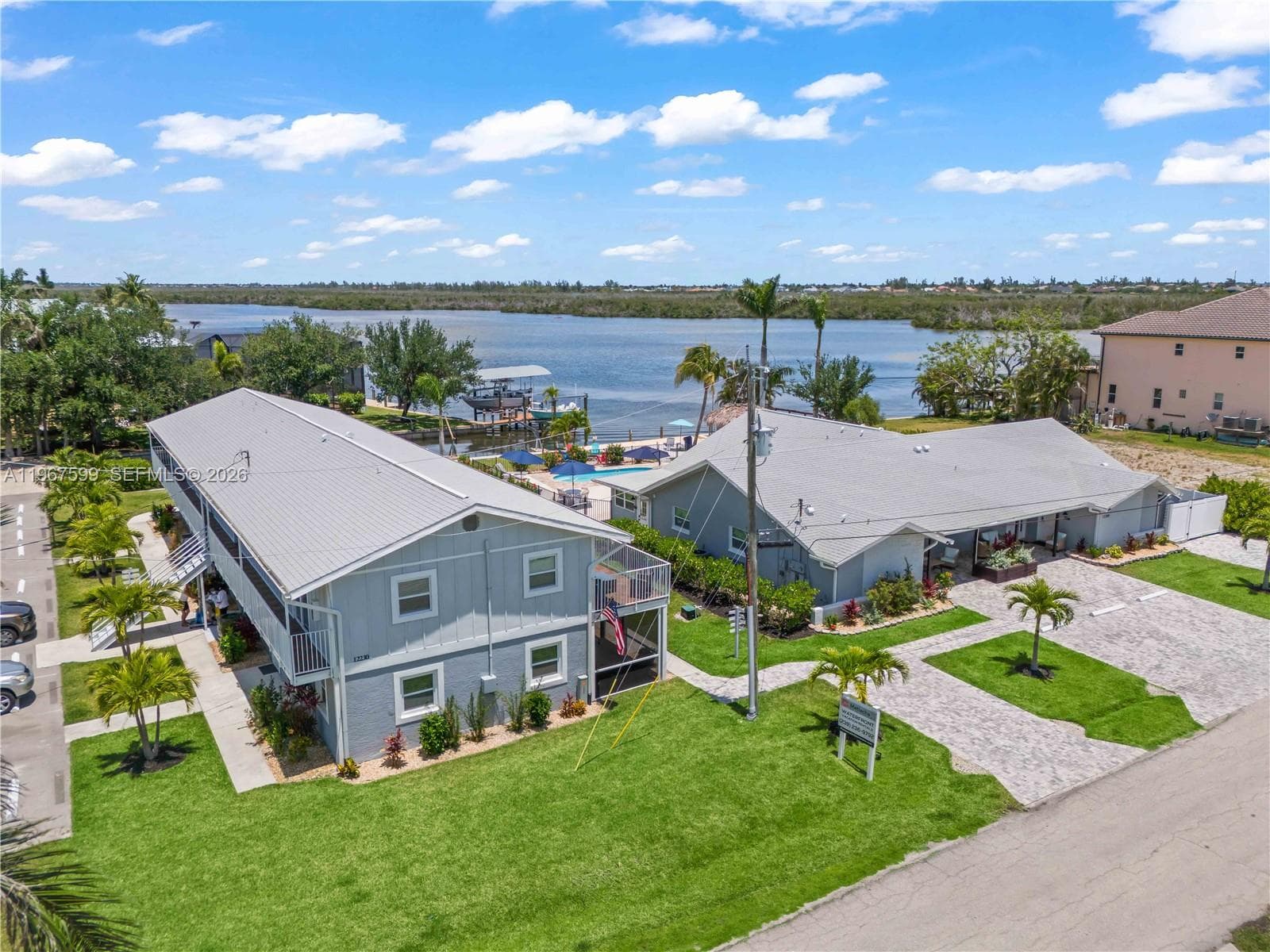 12200/12210 Shoreview DR, Matlacha FL 33993