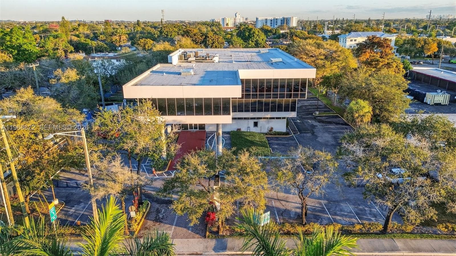 6067 Hollywood Blvd, Hollywood FL 33024