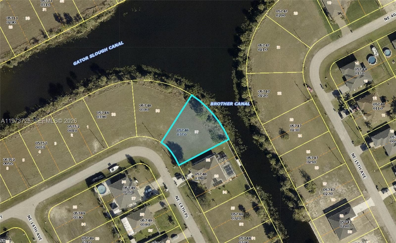 3779 NE 14th Pl, Cape Coral FL 33909