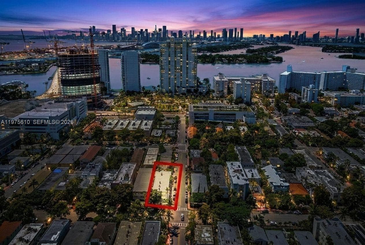 1000 7th St, Miami Beach FL 33139