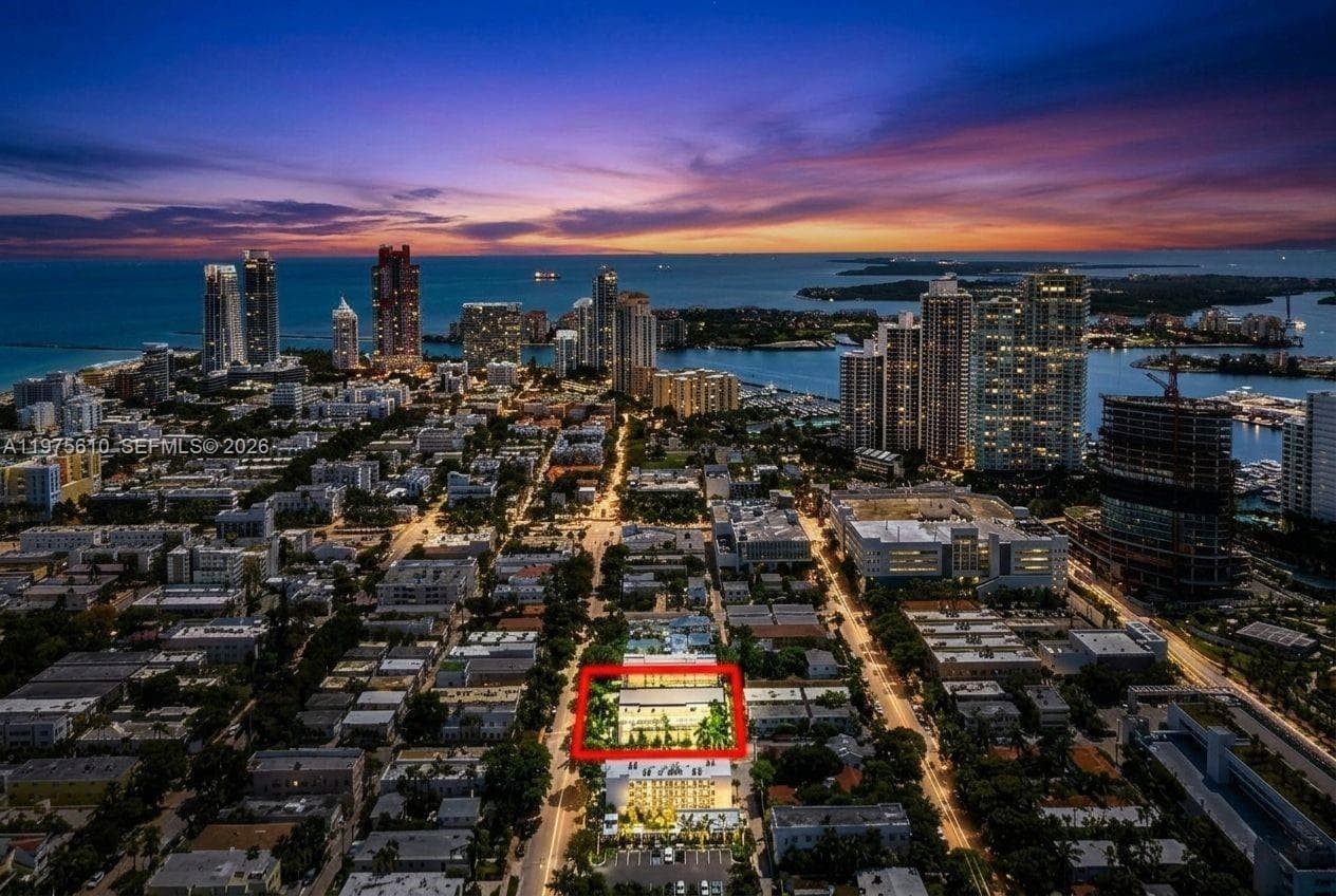 1000 7th St, Miami Beach FL 33139
