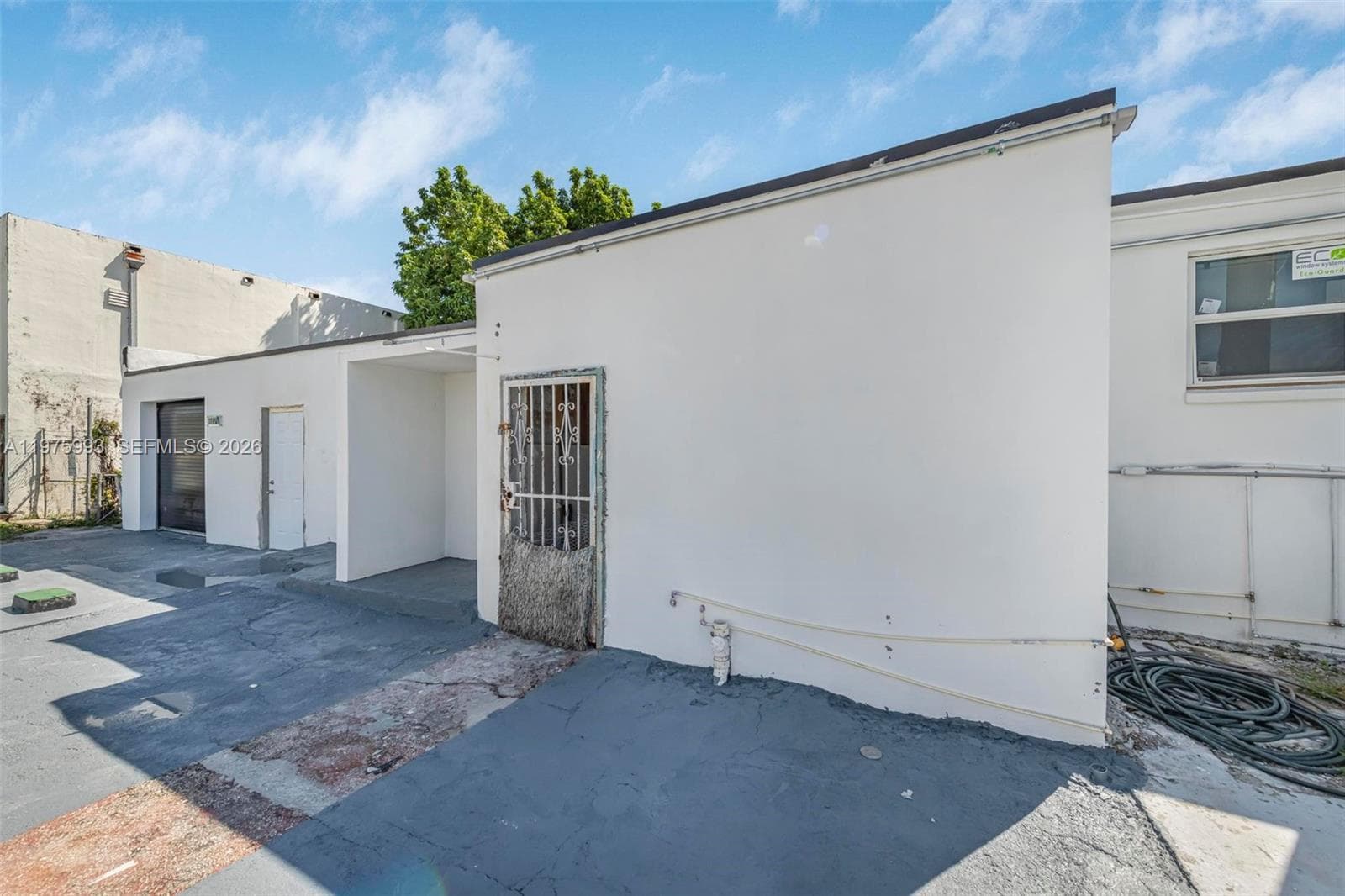 3705 NW 35th Ave, Miami FL 33142