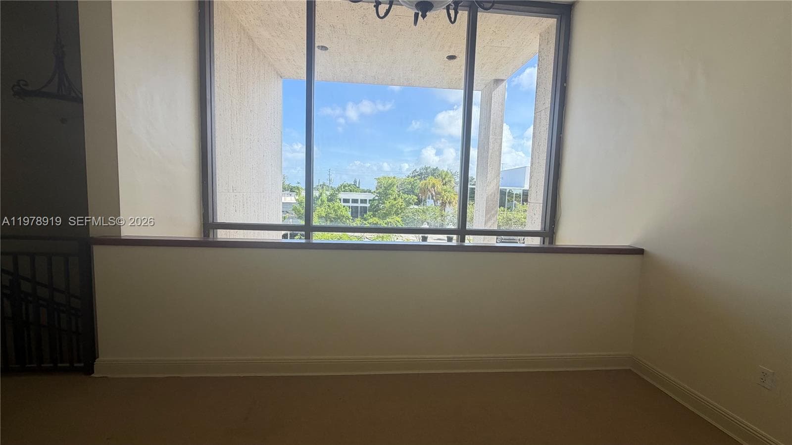 2435 Hollywood Blvd, Hollywood FL 33020