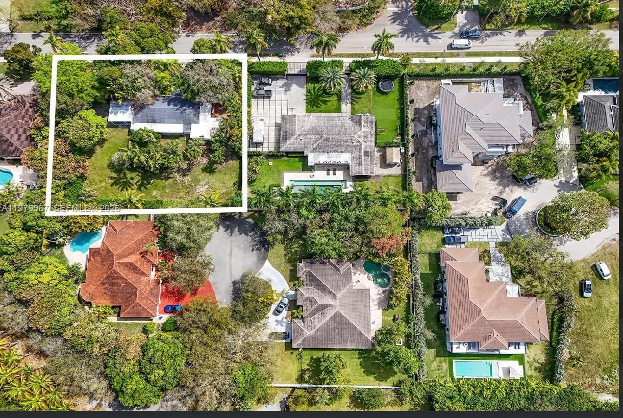 9330 SW 72nd Ave, Pinecrest FL 33156