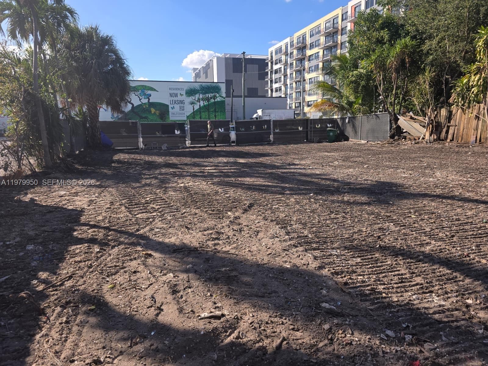 951 NW 37th Ave, Miami FL 33125
