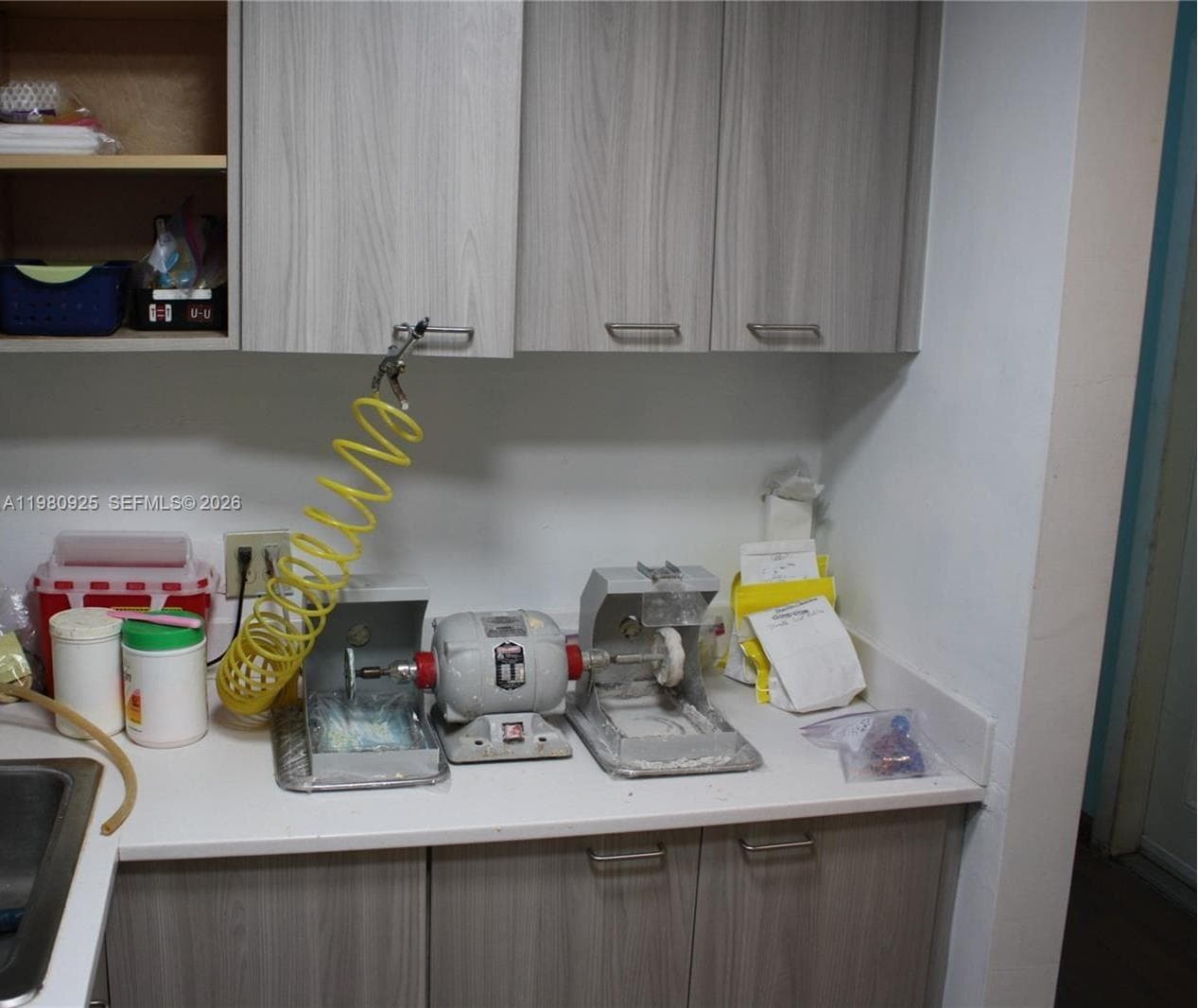 1235 Alton Rd, Miami Beach FL 33139