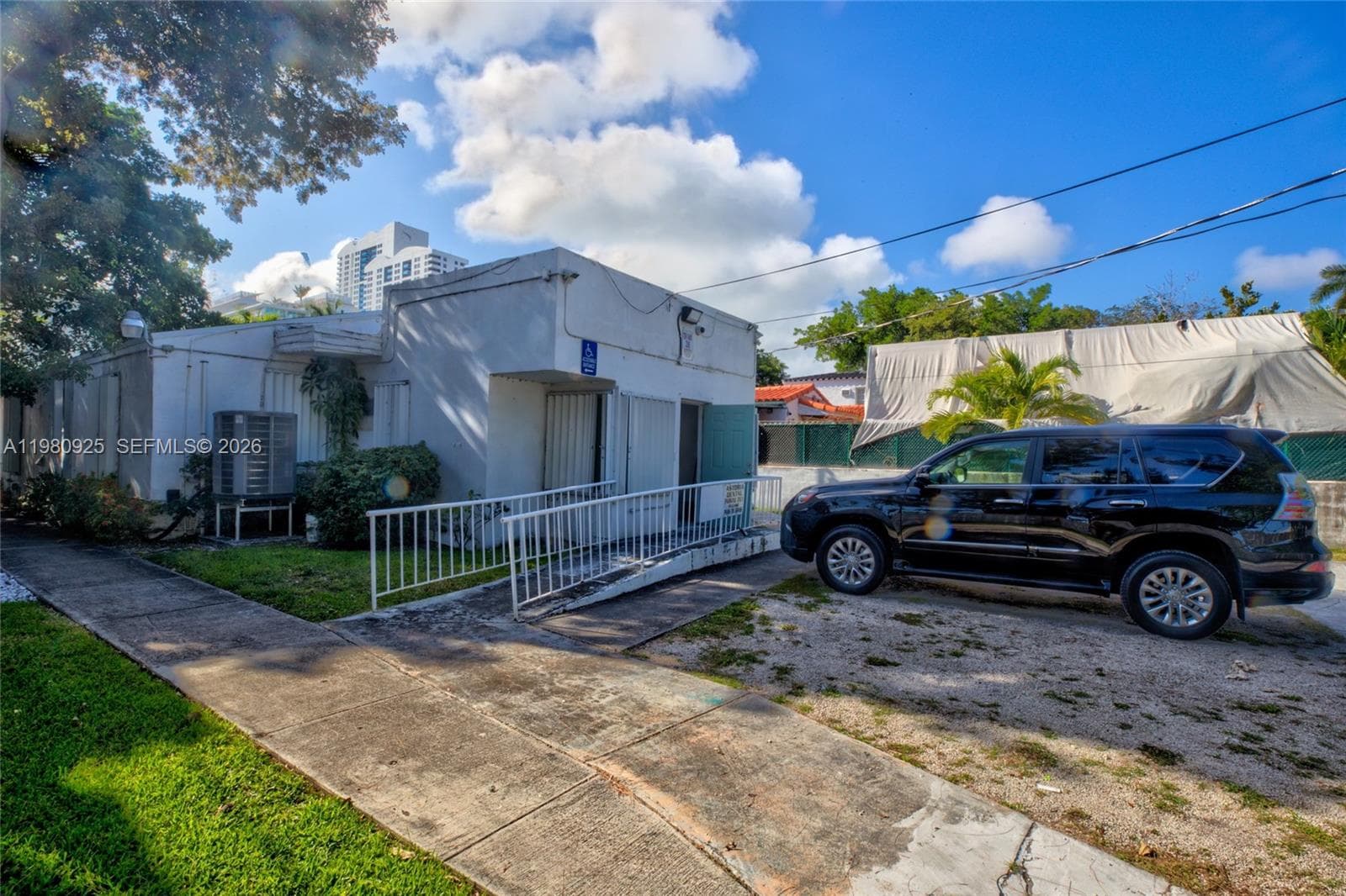 1235 Alton Rd, Miami Beach FL 33139