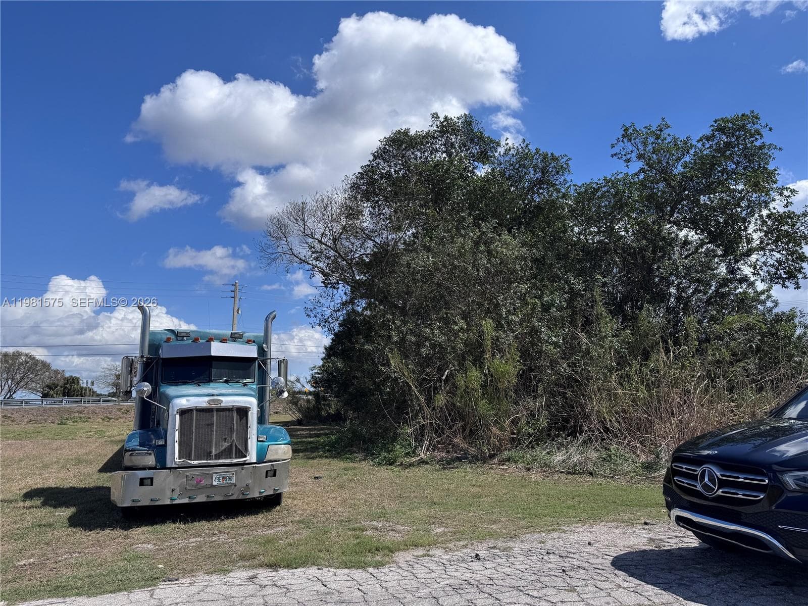 636 S Lake Ave., Pahokee FL 33476
