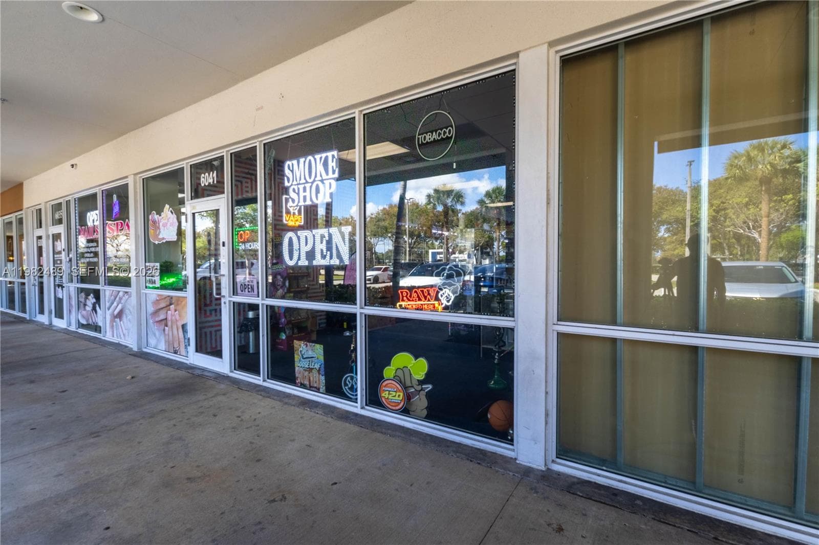 6041 N university dr, Tamarac FL 33321