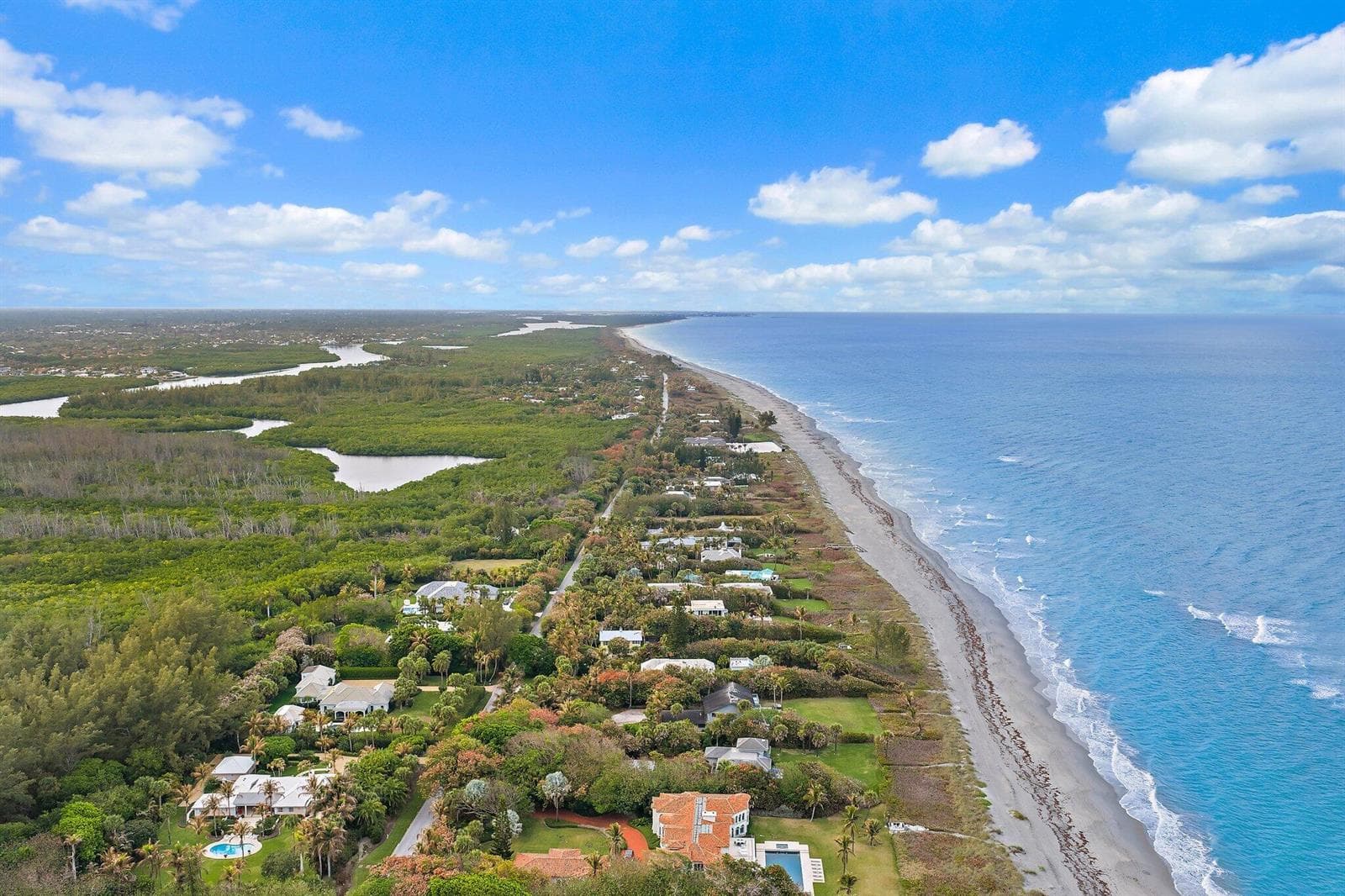 021-31NBeachRd