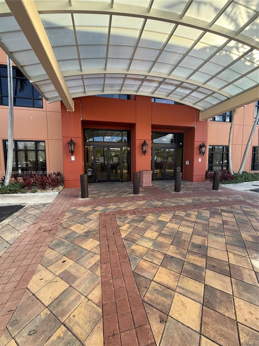 925 NE 30th Ter # 312, Homestead FL 33033