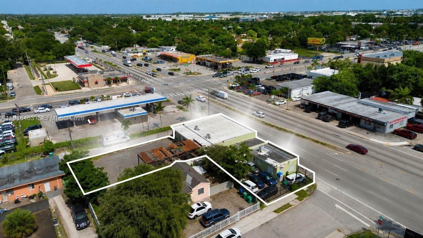 2618 NW 103rd St, Miami FL 33147