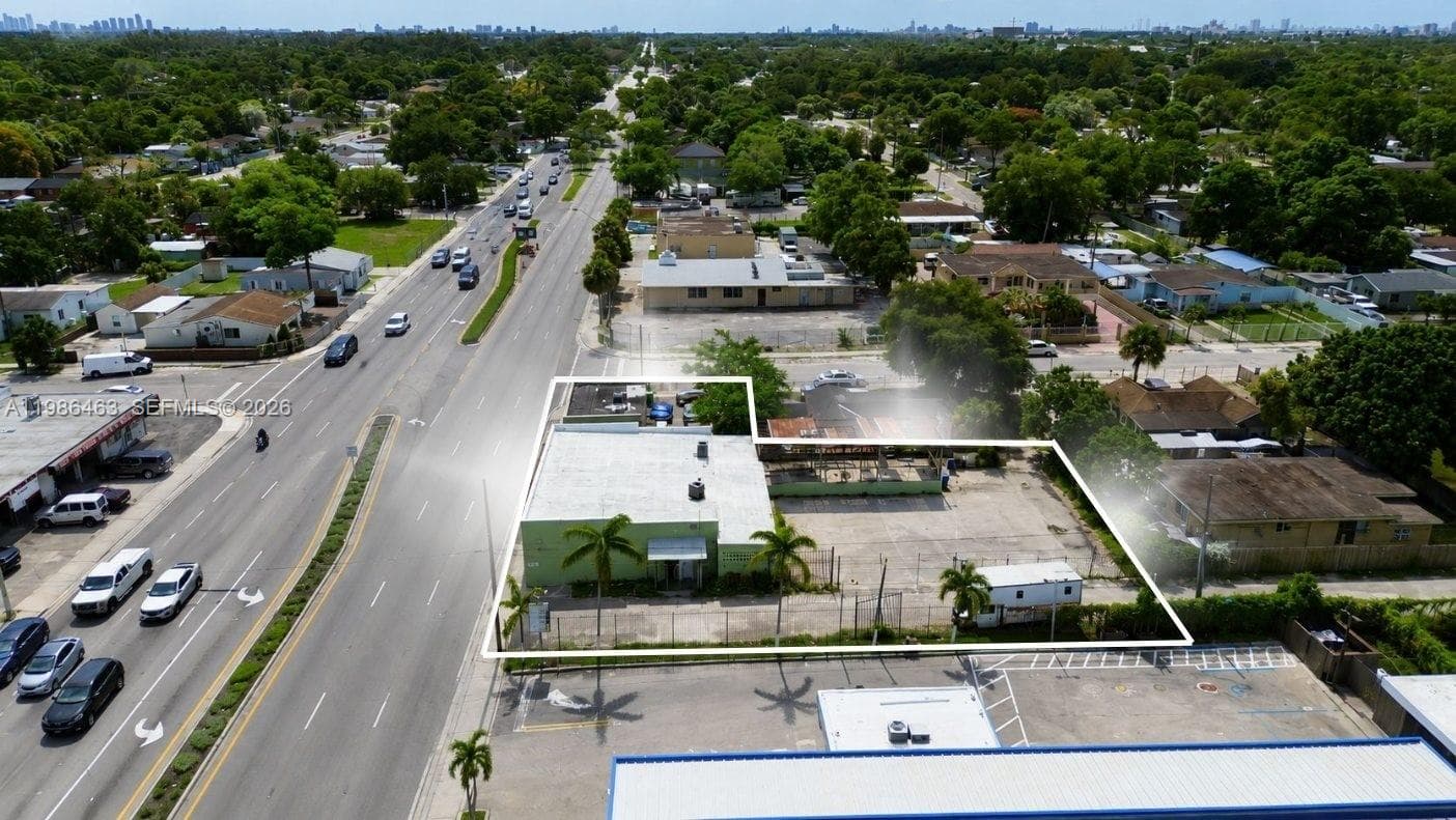 2618 NW 103rd St, Miami FL 33147