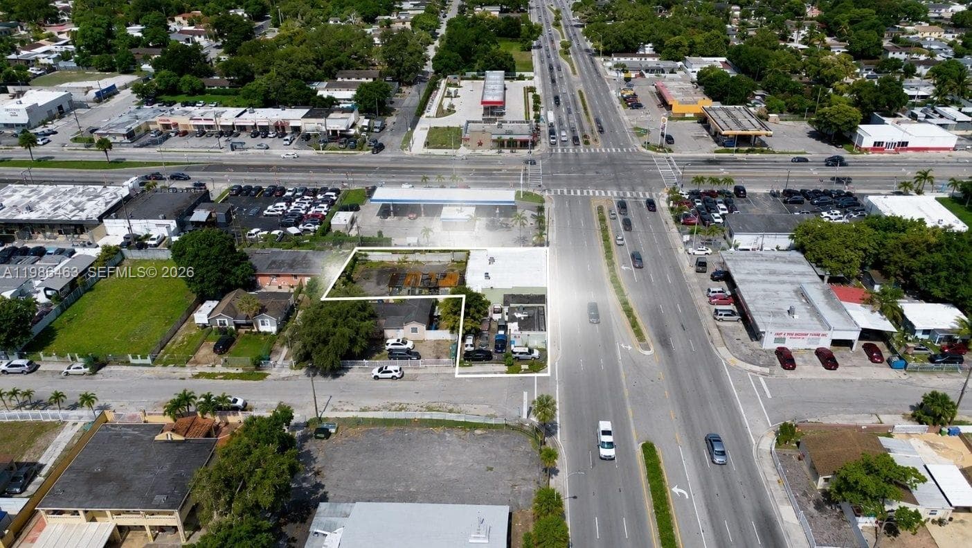 2618 NW 103rd St, Miami FL 33147