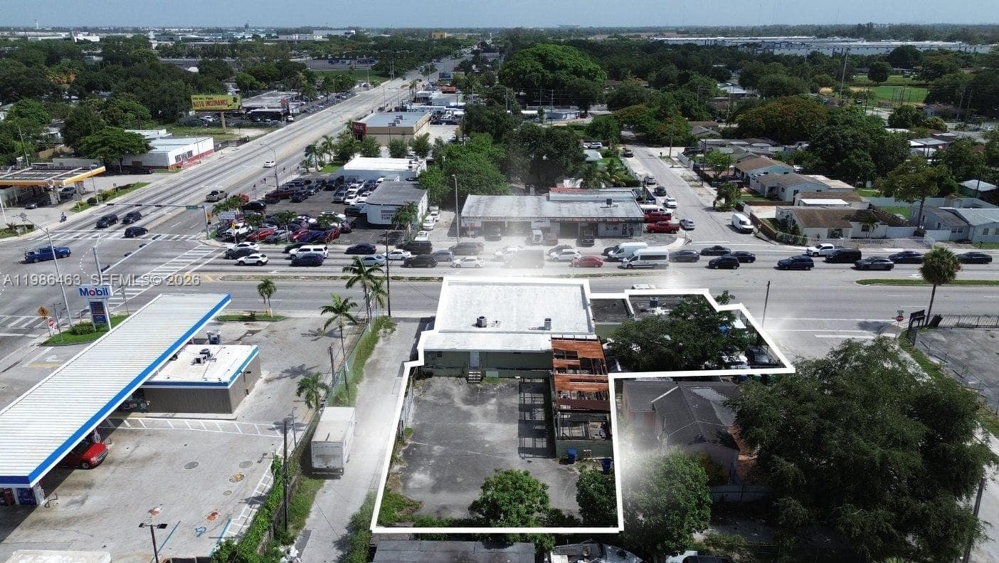 2618 NW 103rd St, Miami FL 33147