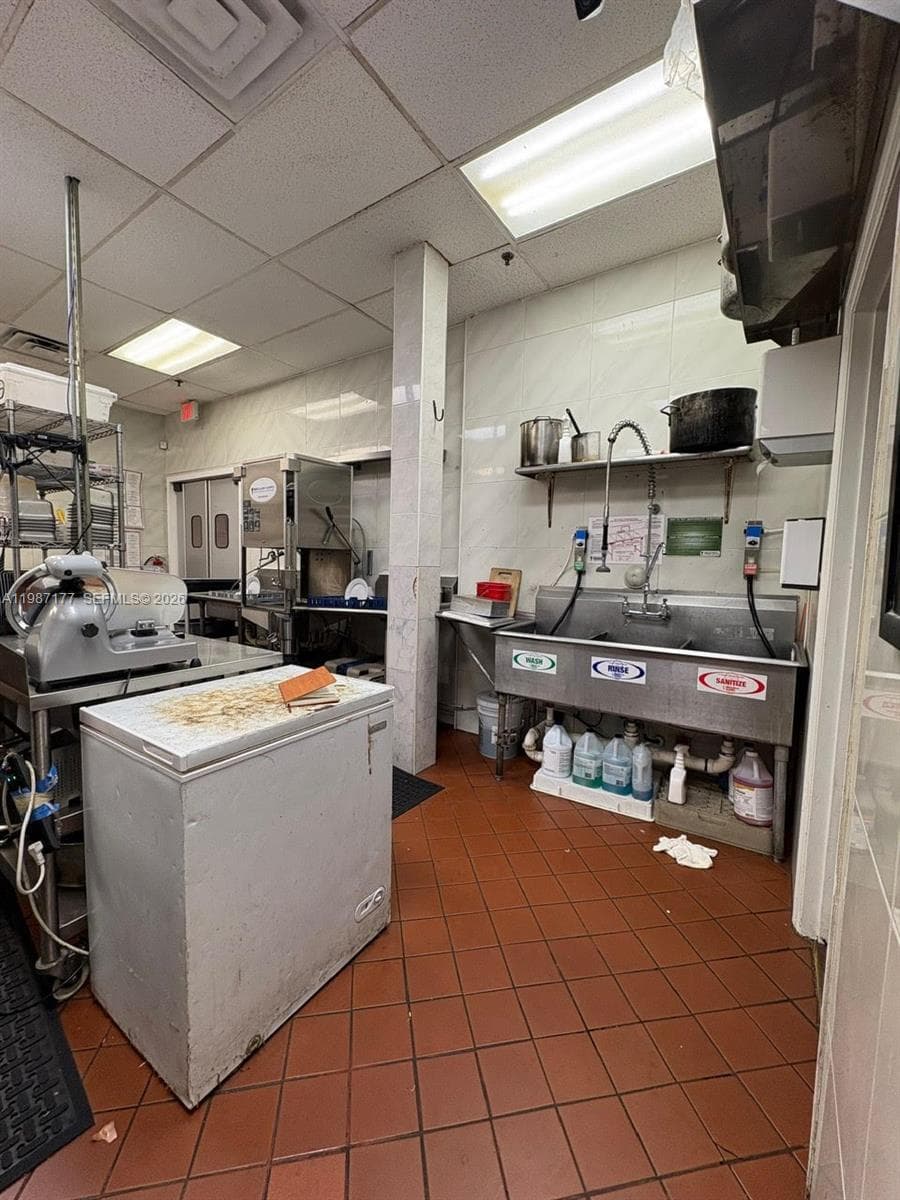 Main Road, Weston FL 33327