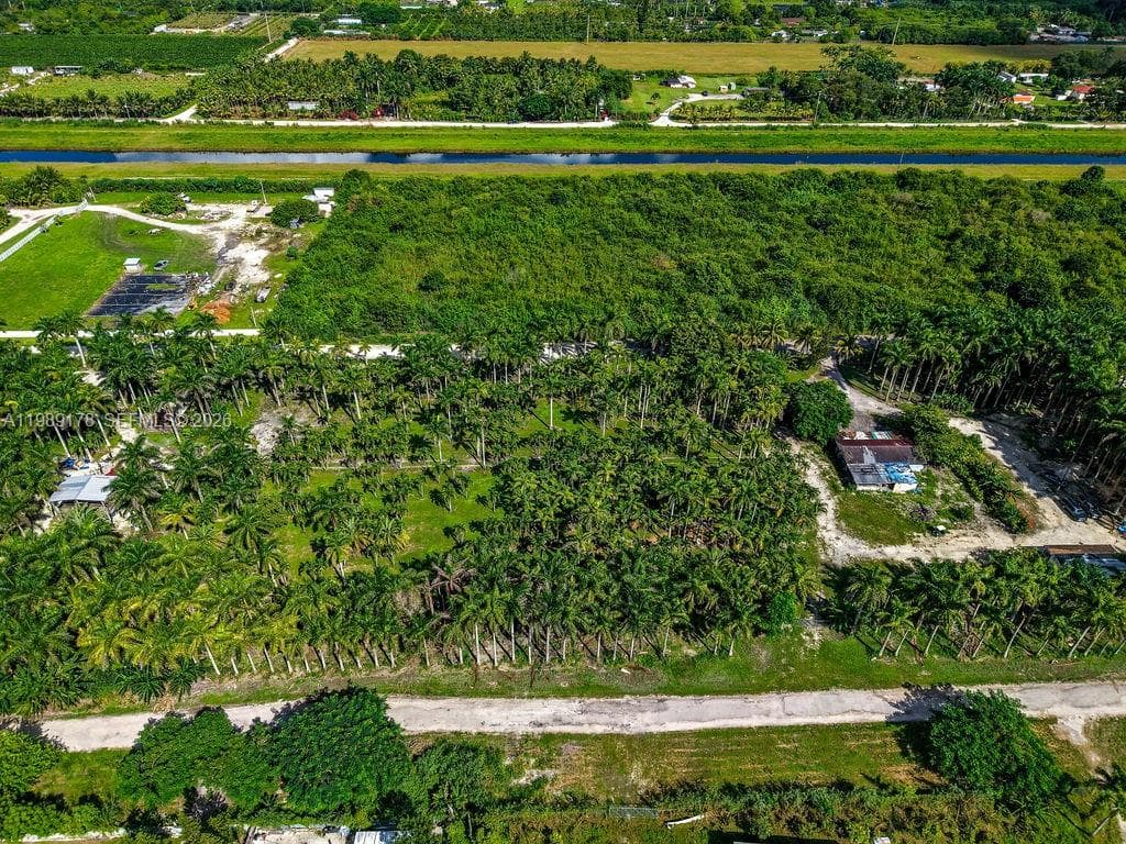 16050 SW 206th Ave, Miami FL 33187