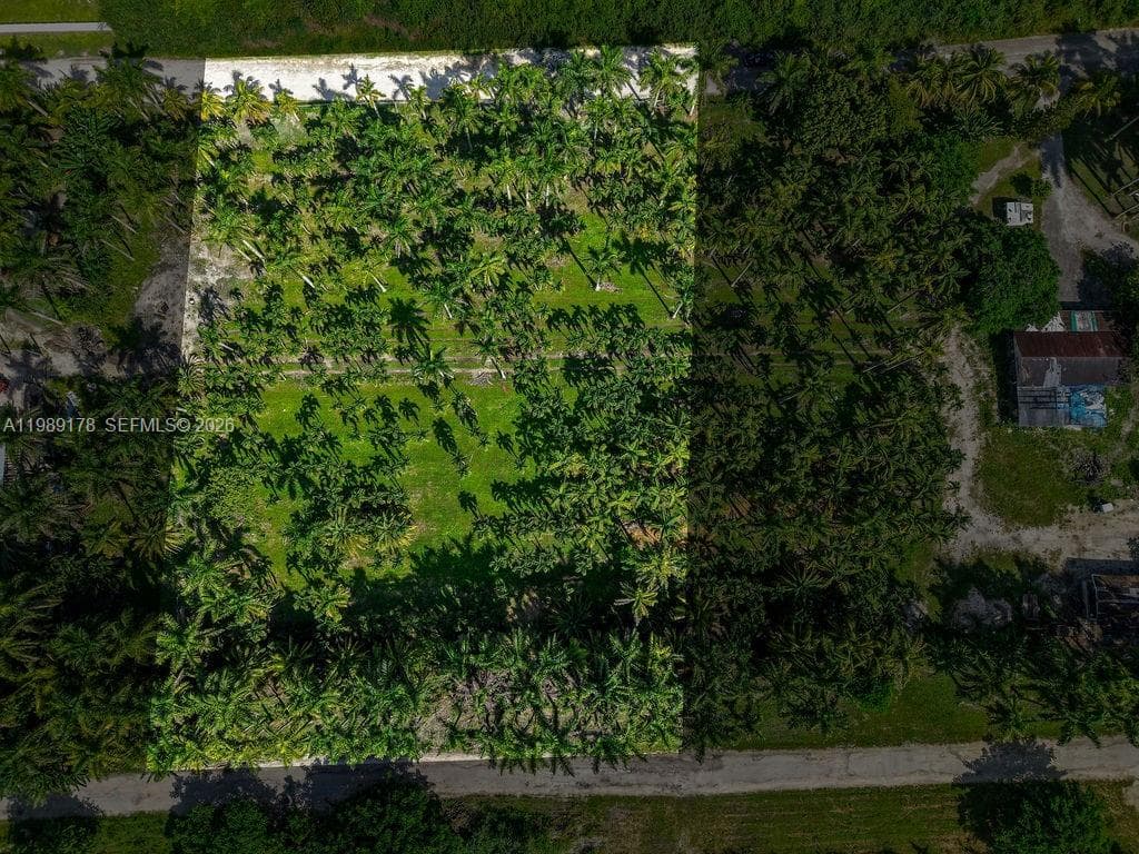 16050 SW 206th Ave, Miami FL 33187