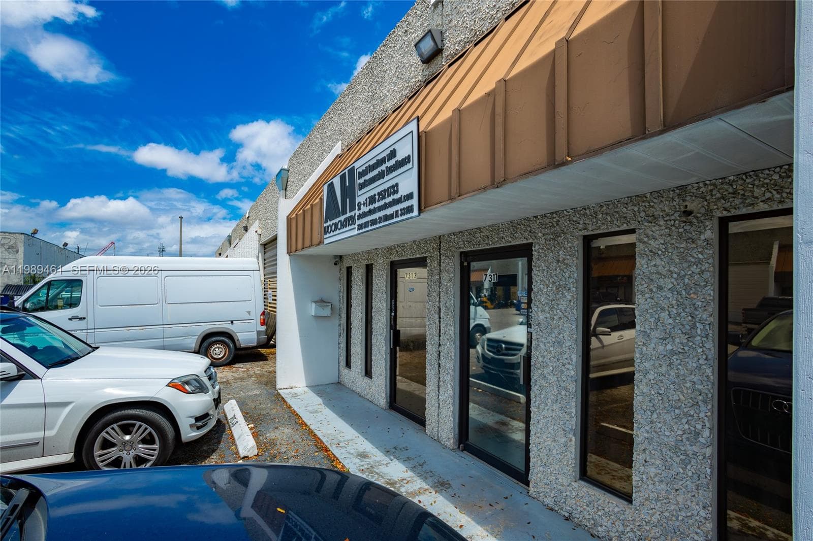 7313 NW 56th St # 7313, Miami FL 33166