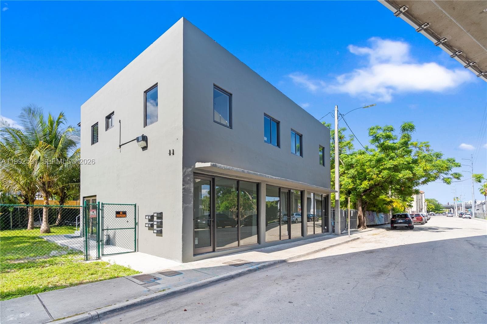 212 NW 11th St, Miami FL 33136
