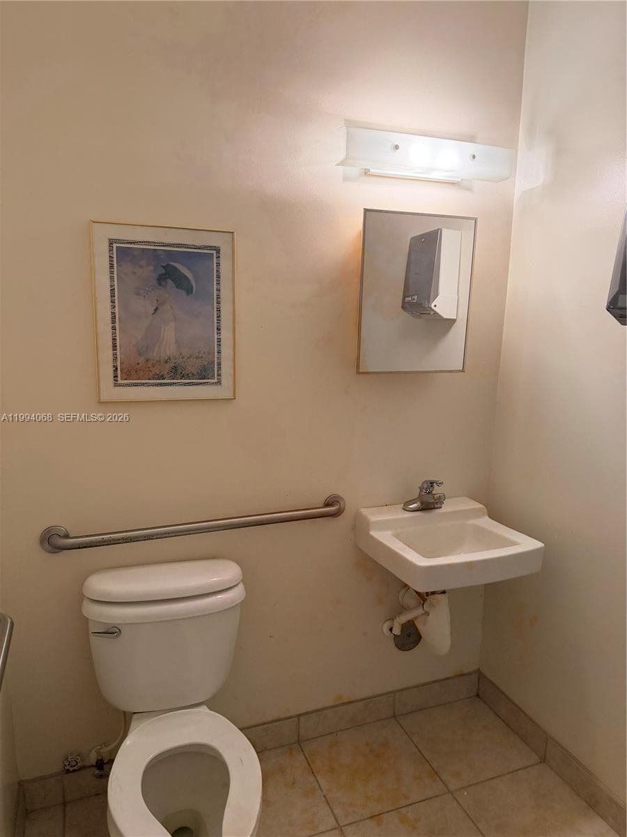 4700 W Prospect Rd # 112, Fort Lauderdale FL 33309