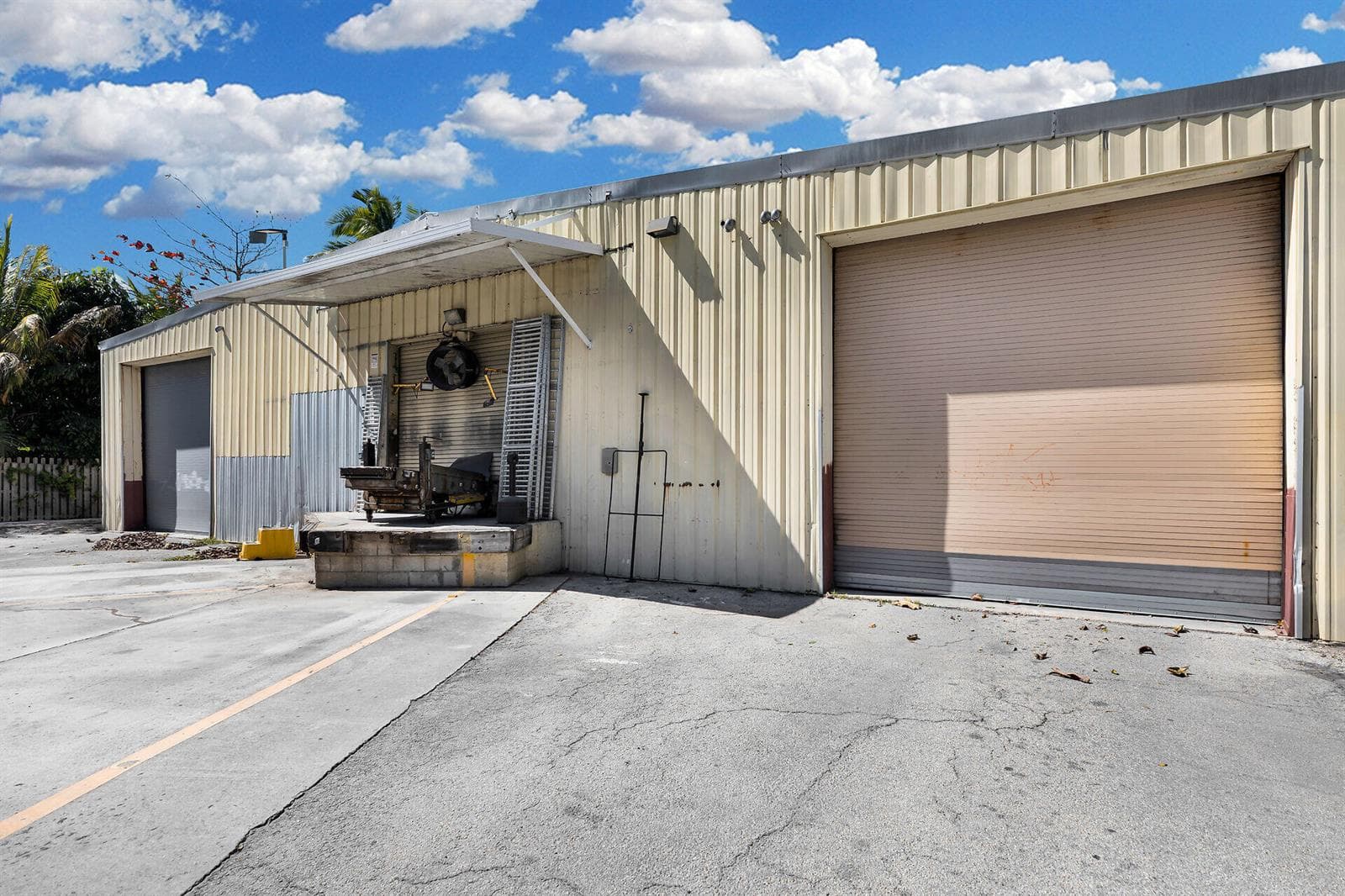 5 Loading Doors