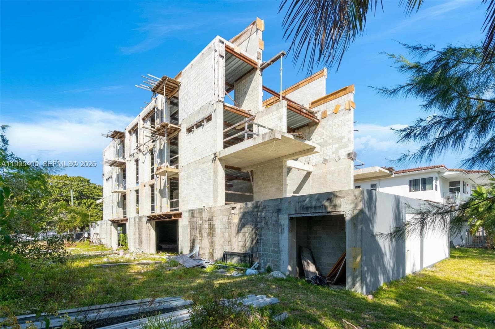 10 S Shore Dr, Miami Beach FL 33141