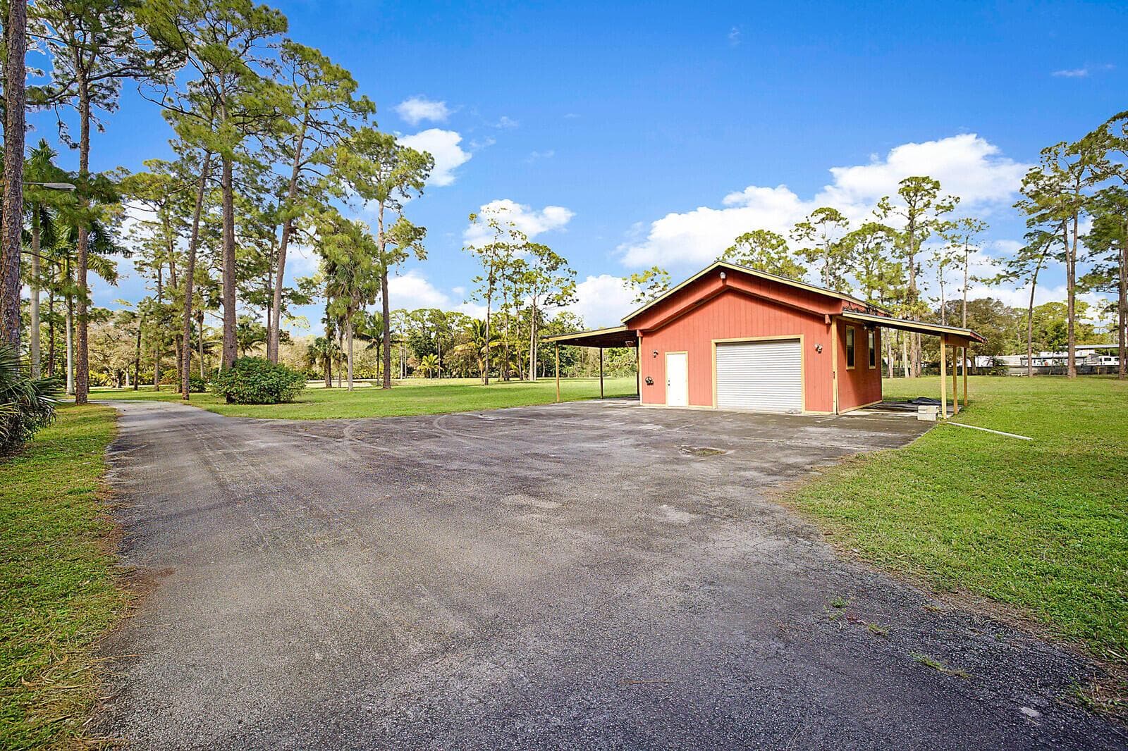 STORAGE BUILDING