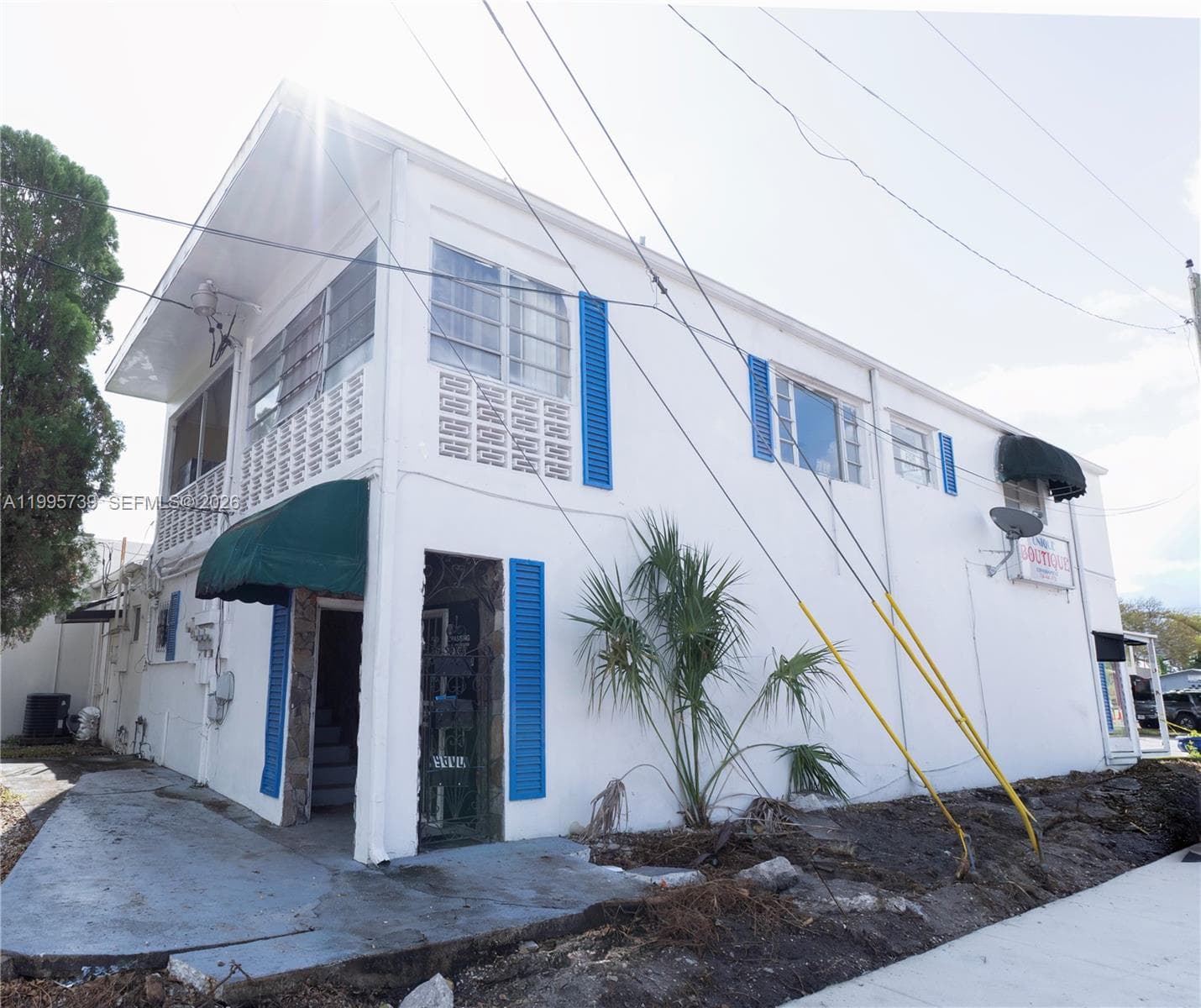 7193-7195 Pembroke Rd, Pembroke Pines FL 33023