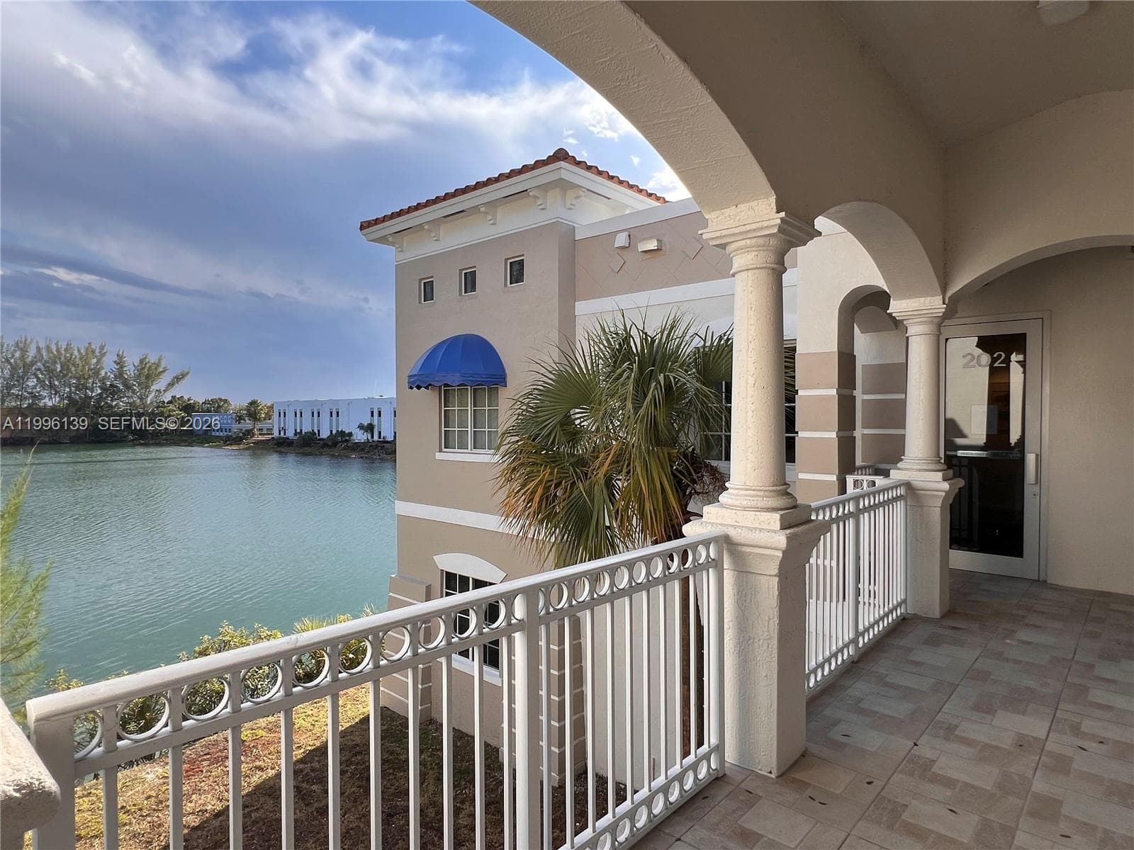 12940 SW 128th St # 202, Miami FL 33186
