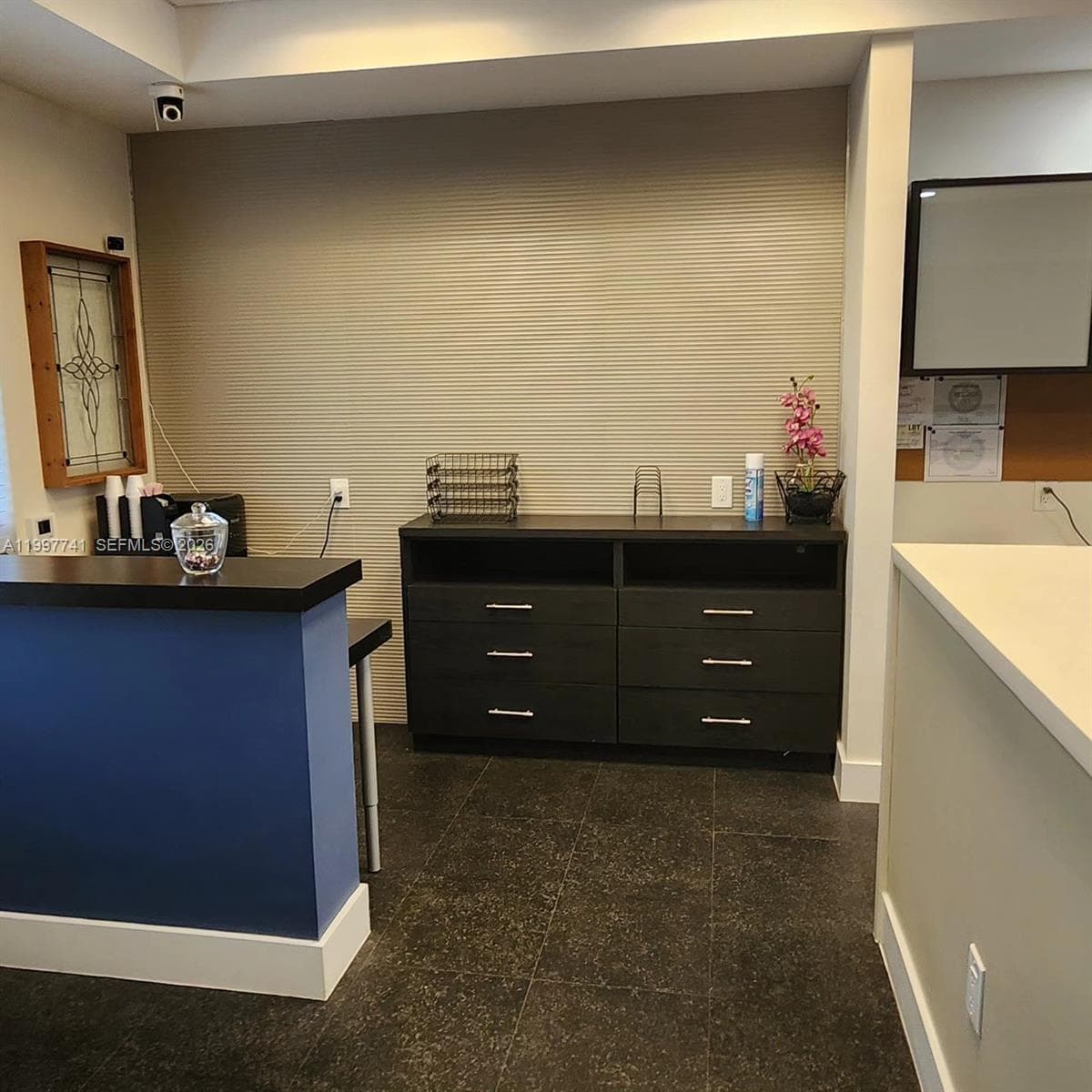 2441 NW 93 # B, Doral FL 33172