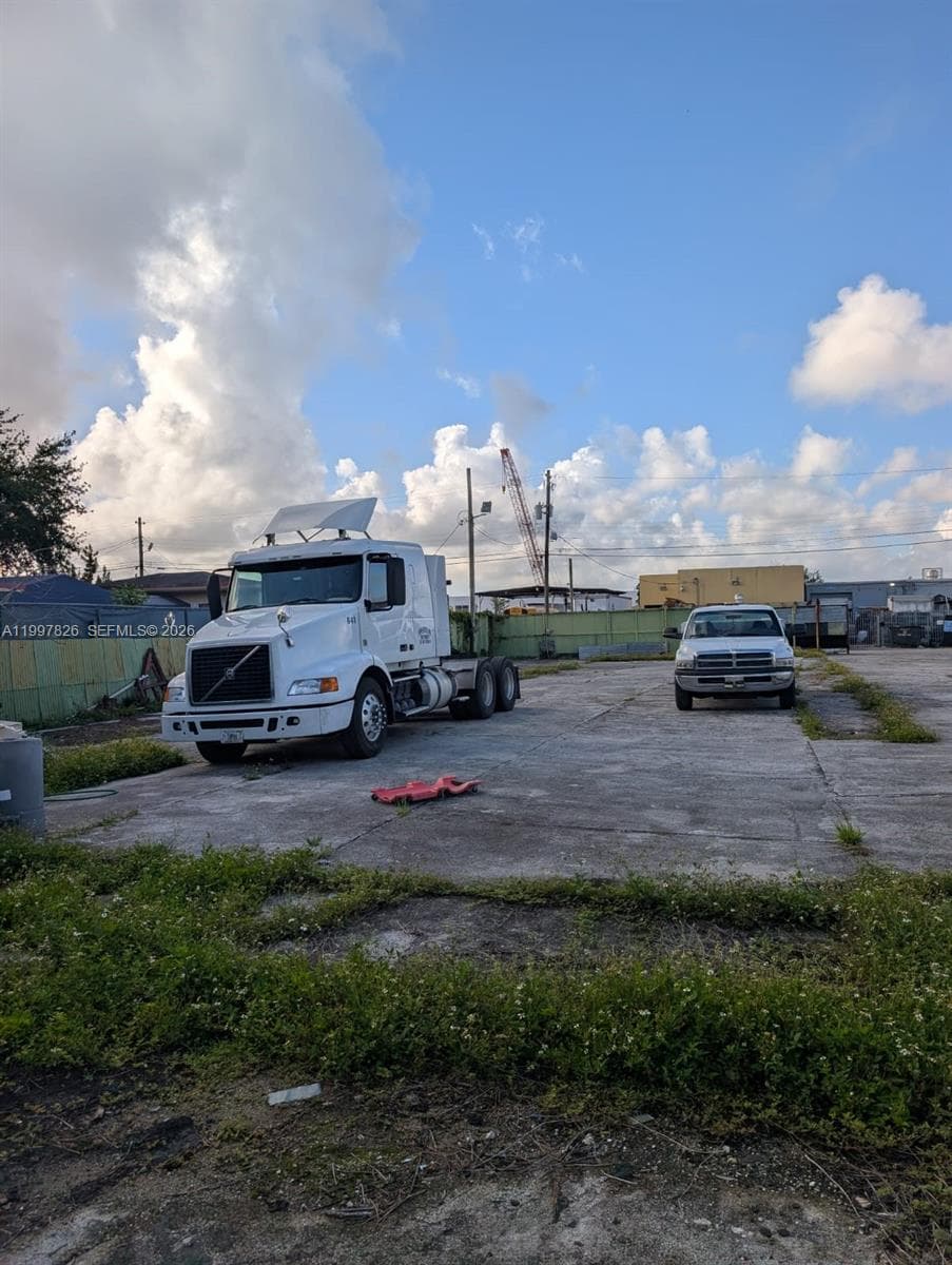 3175 NW 75TH STREET, Miami FL 33147