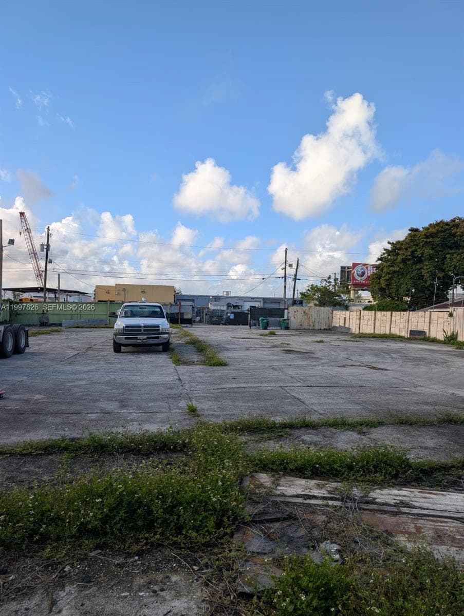 3175 NW 75TH STREET, Miami FL 33147