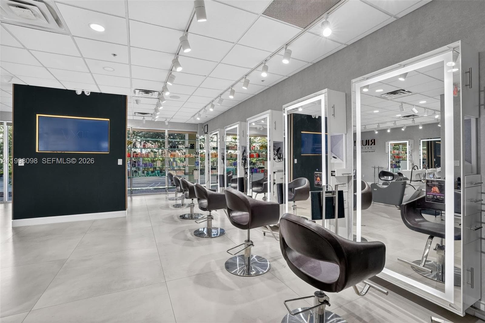 Beauty Salon Commercial Condo with Real Estate For Sale In Hial, Hialeah FL 33015