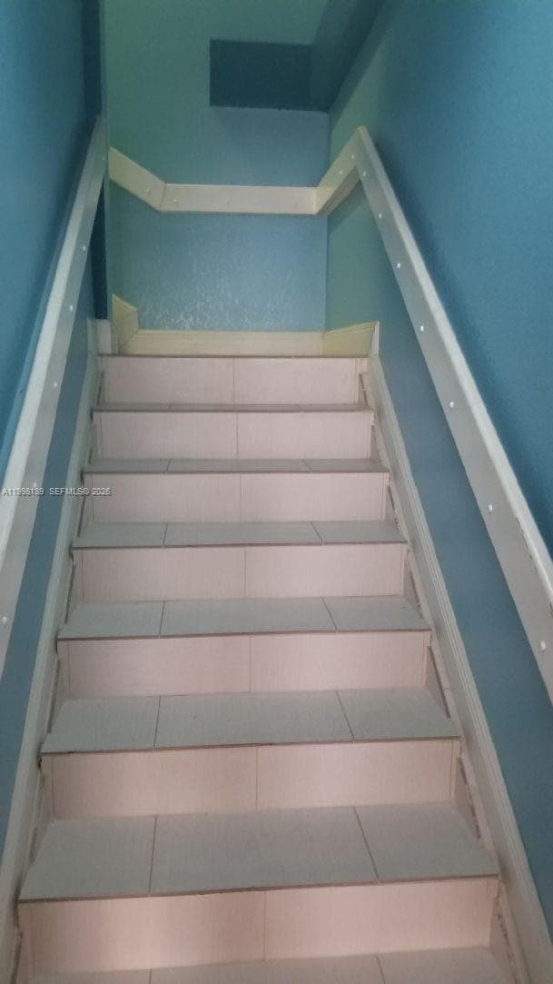 1701 W 37th St # 15, Hialeah FL 33012
