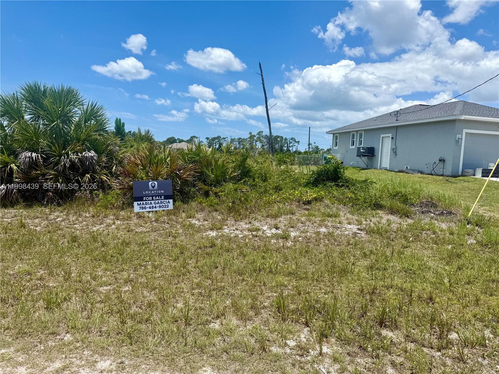 6 BILL CT, Other City - In The State Of Florida FL 33946